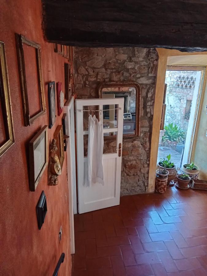 Morelli House Casa de hóspedes Montalbo Exterior foto